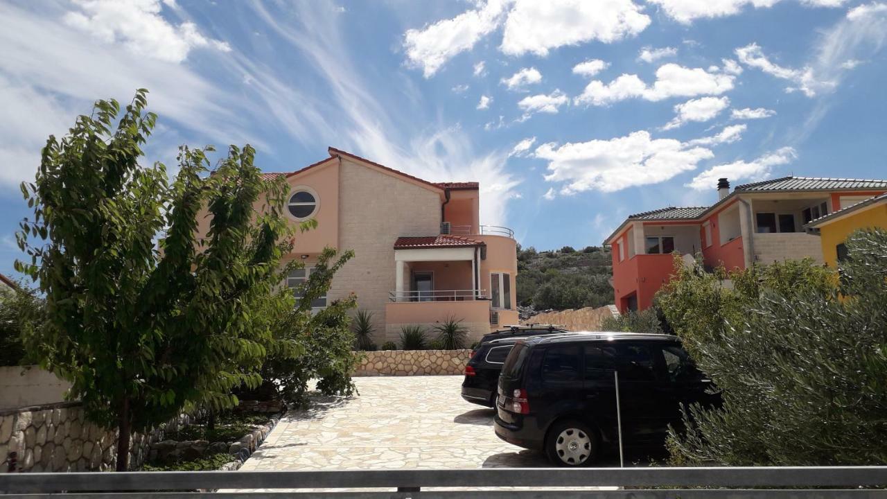 Villa Roza Murter Bagian luar foto